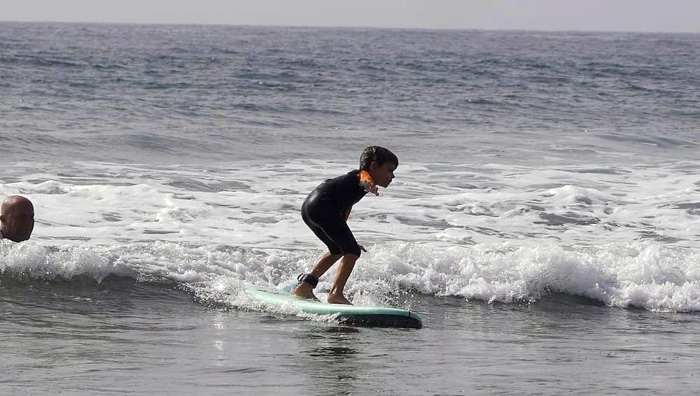 Kids' surf lessons · Ori Surf, El Médano (3)